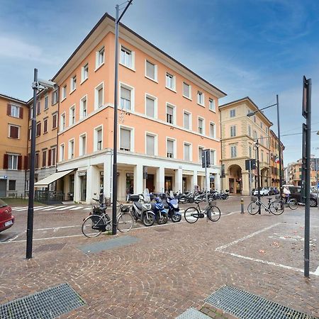 D'Azeglio 62 Luxury Rooms ボローニャ エクステリア 写真