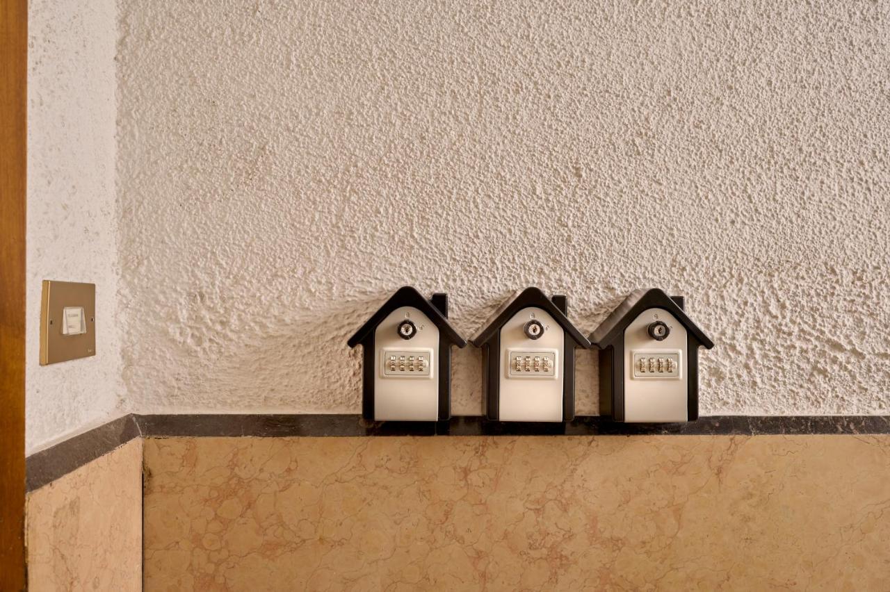 D'Azeglio 62 Luxury Rooms ボローニャ エクステリア 写真