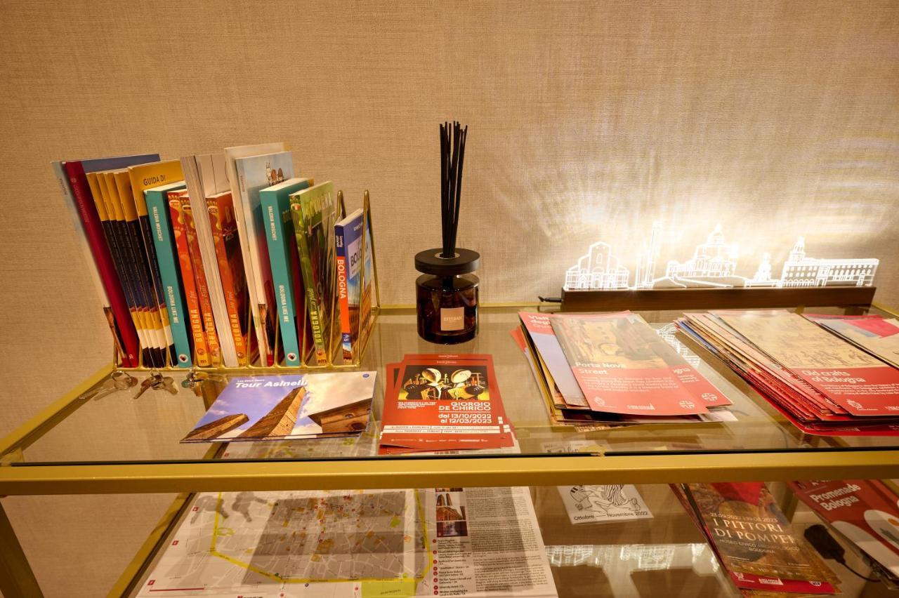D'Azeglio 62 Luxury Rooms ボローニャ エクステリア 写真