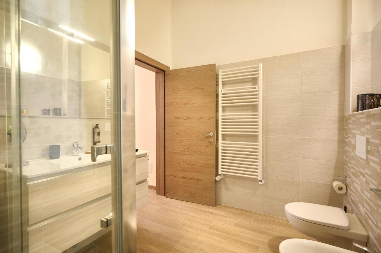 D'Azeglio 62 Luxury Rooms ボローニャ エクステリア 写真